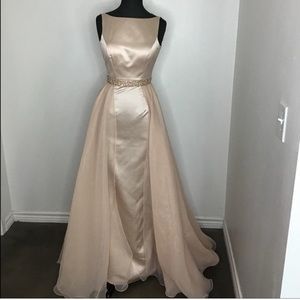 Sherri Hill Size 2 NWT